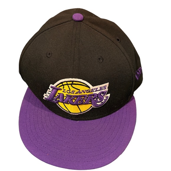 NBA 9Fifty LOS ANGELES LAKERS Black 950 Adjustable Snapback Cap New Era Hat - Picture 1 of 5